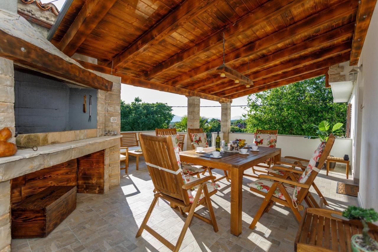 Rustic Apartment Evelin Đảo Krk Ngoại thất bức ảnh